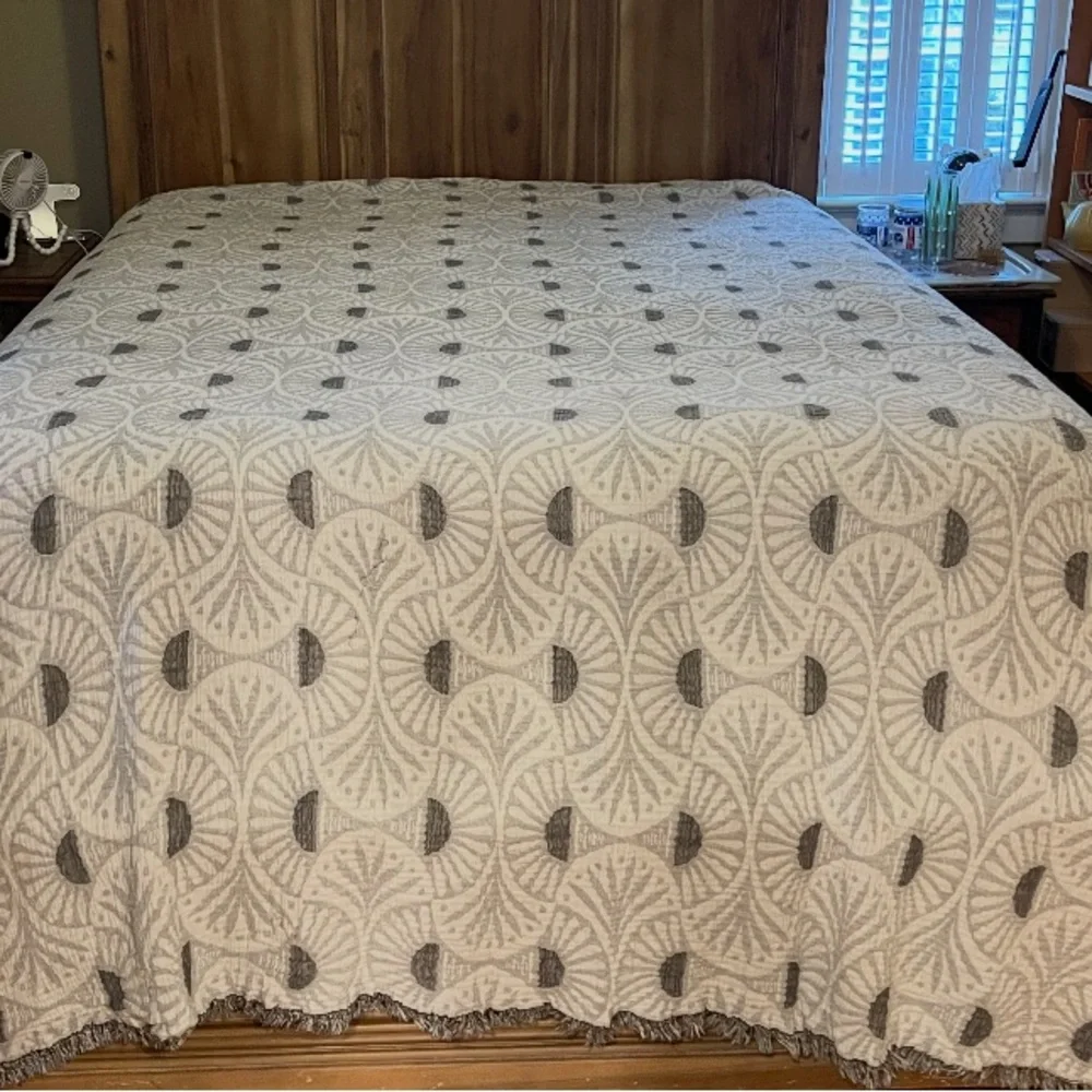 Ginkgo Deco Leaf Quilt Bedspread Comforter 2 Side FLiPSiDE Tan + Cream NEW!